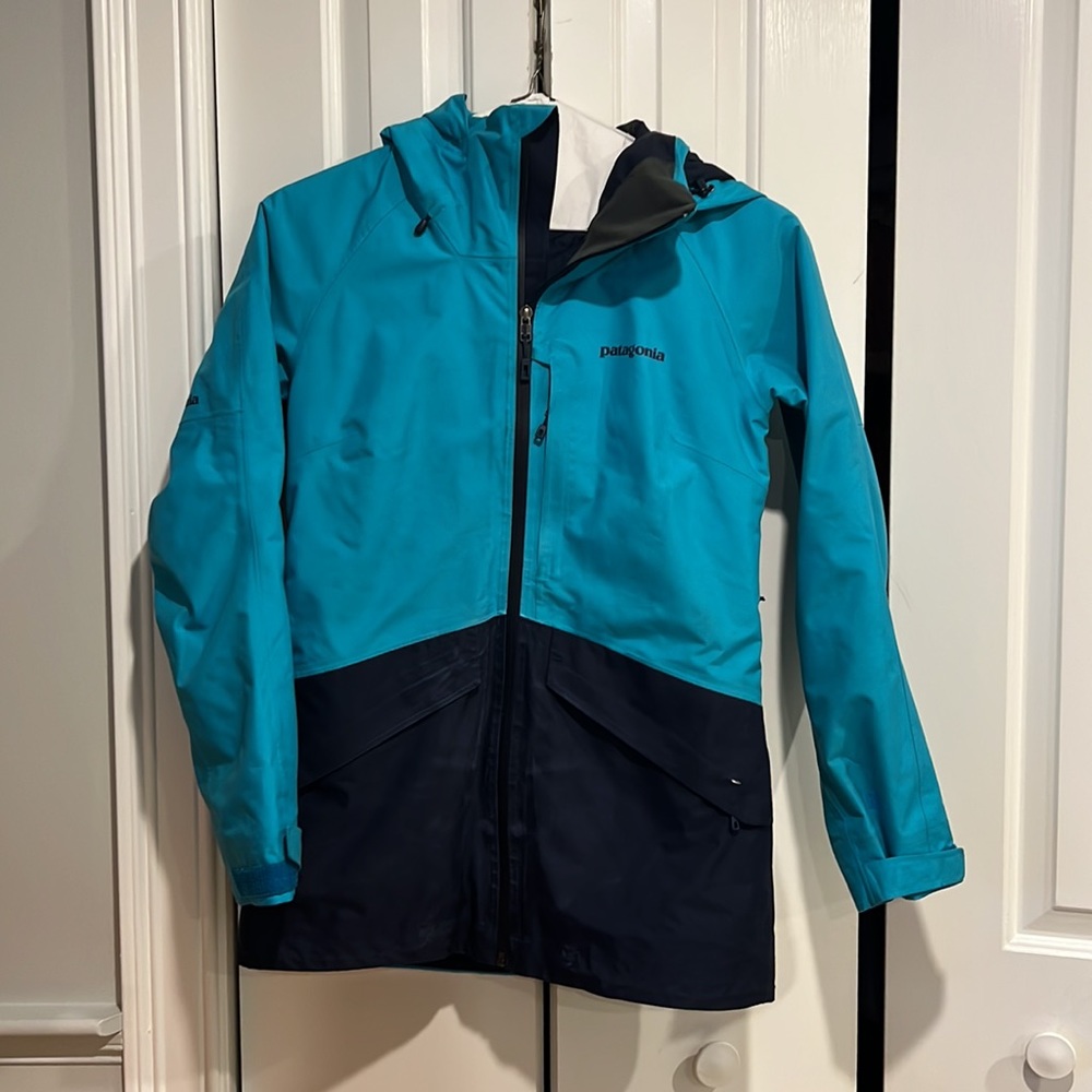 Womens Patagonia ski jacket XS